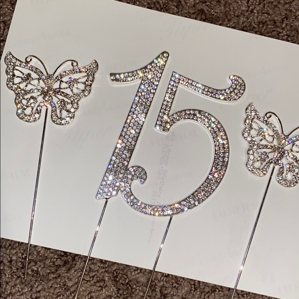 15 cake topper with butterflies